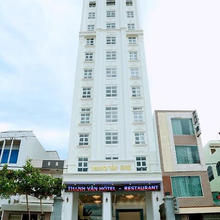 Thanh Van Hotel Куинён Экстерьер фото