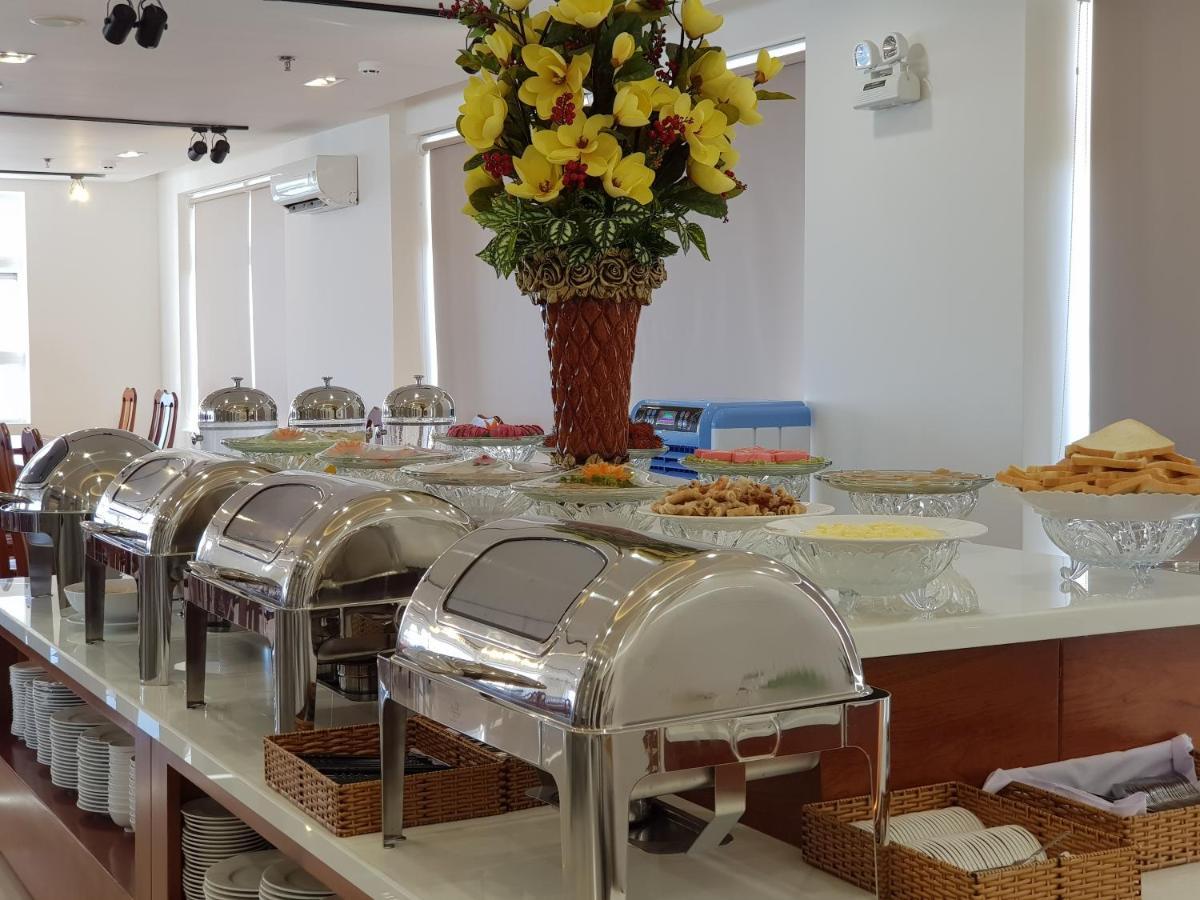Thanh Van Hotel Куинён Экстерьер фото