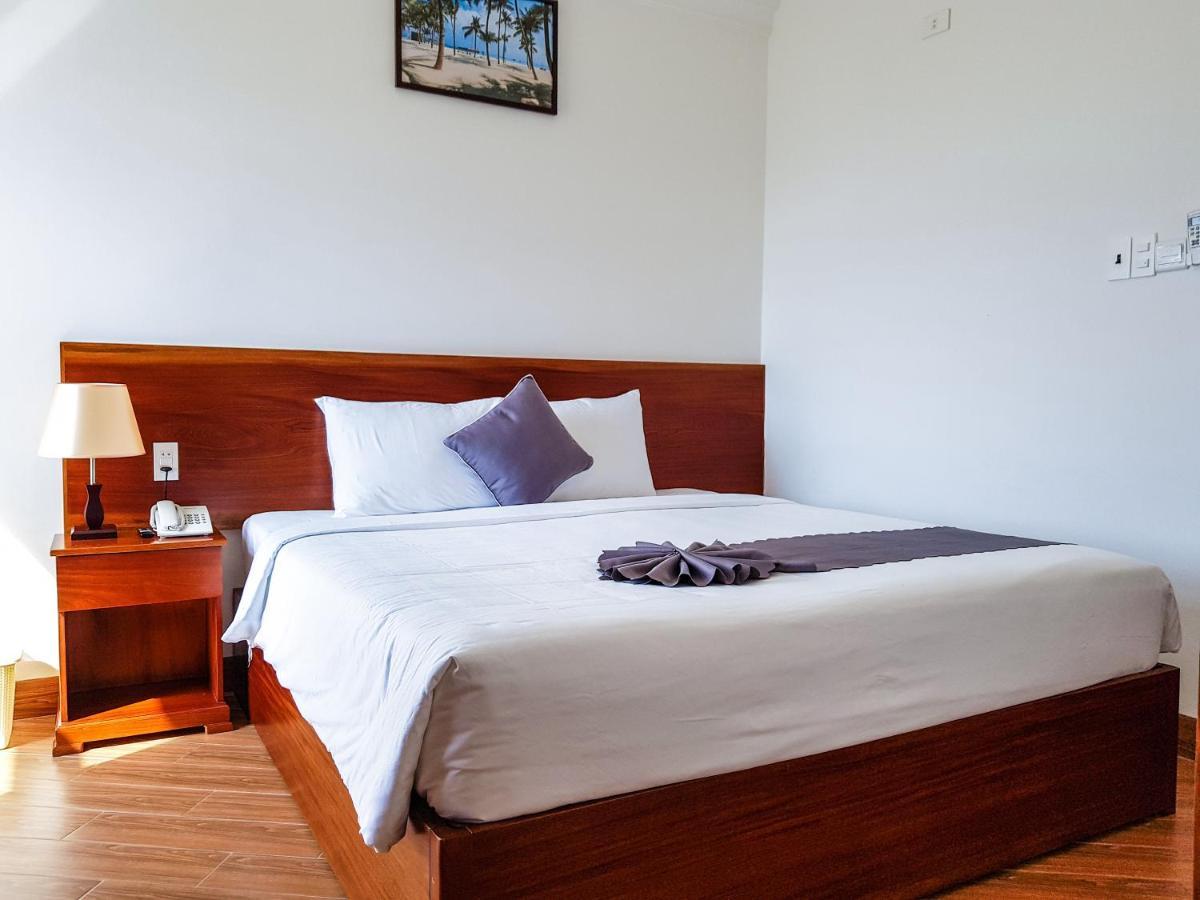 Thanh Van Hotel Куинён Экстерьер фото