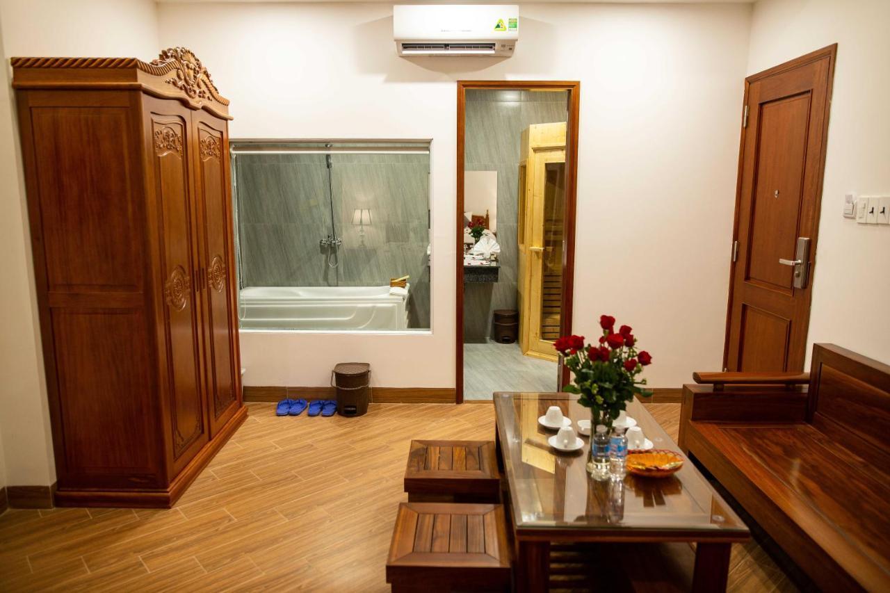Thanh Van Hotel Куинён Экстерьер фото