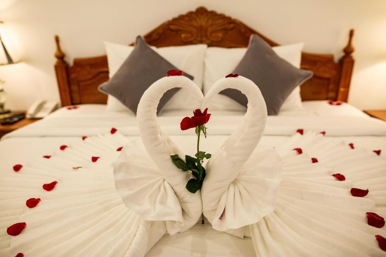 Thanh Van Hotel Куинён Экстерьер фото